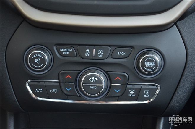 2016款 2.4L 專業(yè)版+智能包