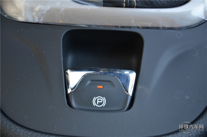 2016款 2.4L 專業版+智能包