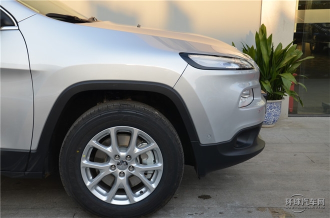 2016款 2.4L 專業版+智能包