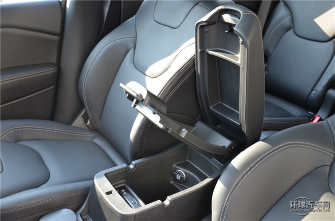 2016款 2.4L 專業版+智能包