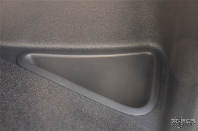 2016款 2.4L 專業(yè)版+智能包