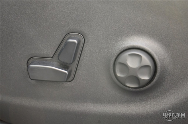 2016款 2.4L 專業(yè)版+智能包