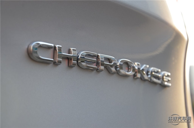 2016款 2.4L 專業版+智能包