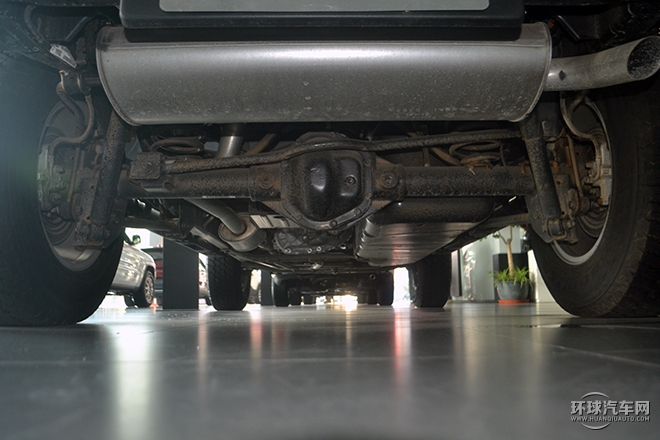 2015款 3.0L 四門舒享版 Sahara