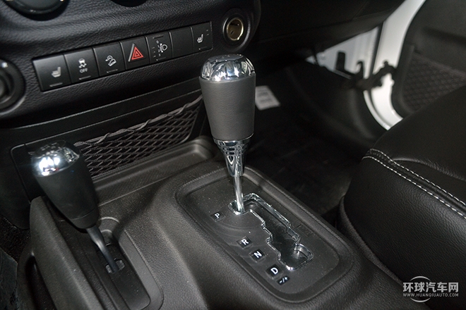 2015款 3.6L 四門舒享版 Rubicon