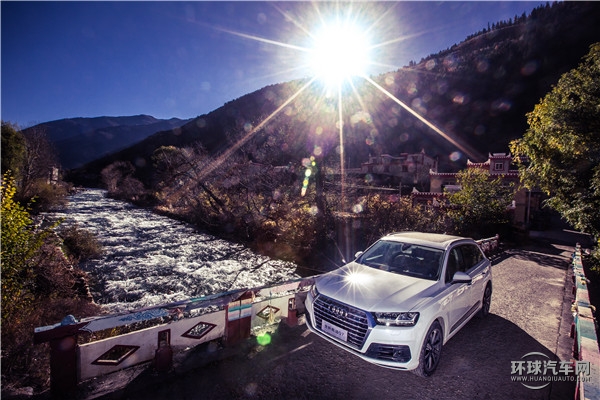 全新奧迪Q7“偉大，不止”臥龍至丹巴試駕
