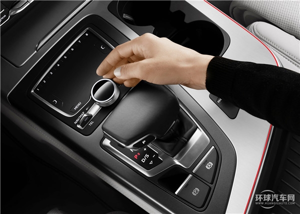 2016款 45 TFSI 尊貴型