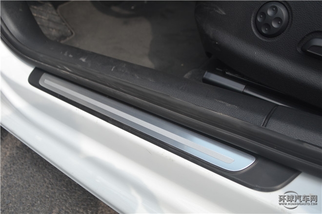 2015款 Limousine 40 TFSI 自動舒適型