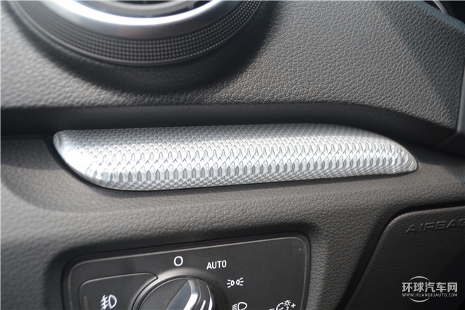 2015款 Limousine 40 TFSI 自動(dòng)舒適型