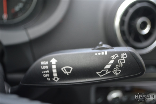 2015款 Sportback 40 TFSI 自動豪華型