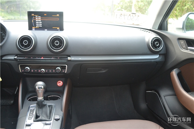 2015款 Sportback 40 TFSI 自動(dòng)豪華型