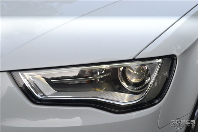 2015款 Limousine 40 TFSI 自動舒適型