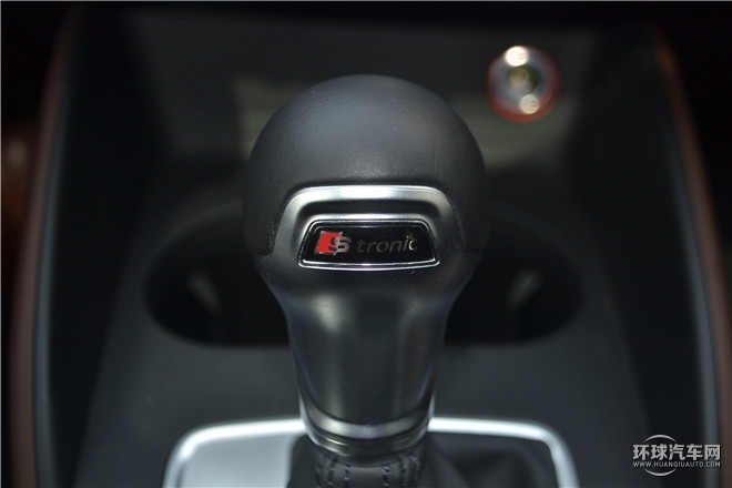 2015款 Limousine 40 TFSI 自動舒適型