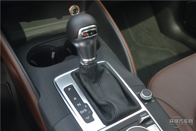 2015款 Limousine 40 TFSI 自動(dòng)舒適型