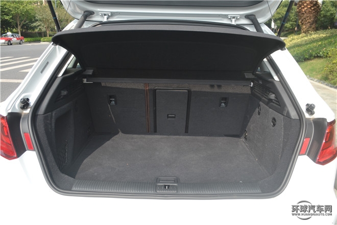 2015款 Limousine 40 TFSI 自動舒適型