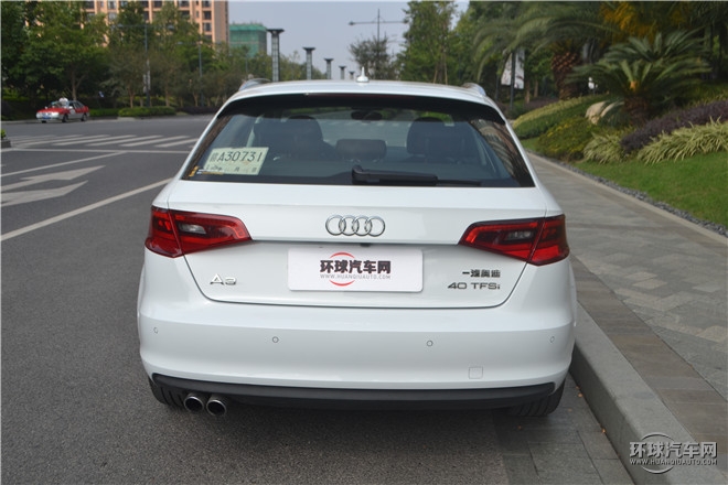 2015款 Limousine 40 TFSI 自動(dòng)豪華型