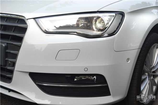 2015款 Limousine 40 TFSI 自動豪華型