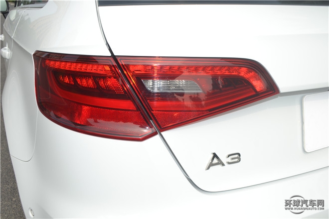 2015款 Limousine 40 TFSI 自動豪華型