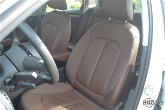 2015款 Limousine 40 TFSI 自動豪華型