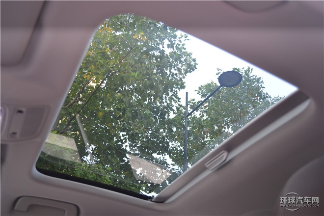 2015款 Limousine 40 TFSI 自動豪華型