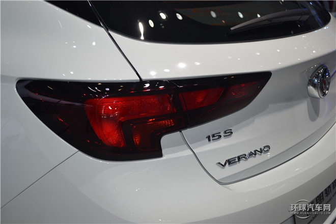 2016款 轎跑 15S 自動進取型