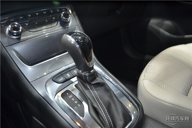 2016款 轎跑 15S 自動(dòng)進(jìn)取型