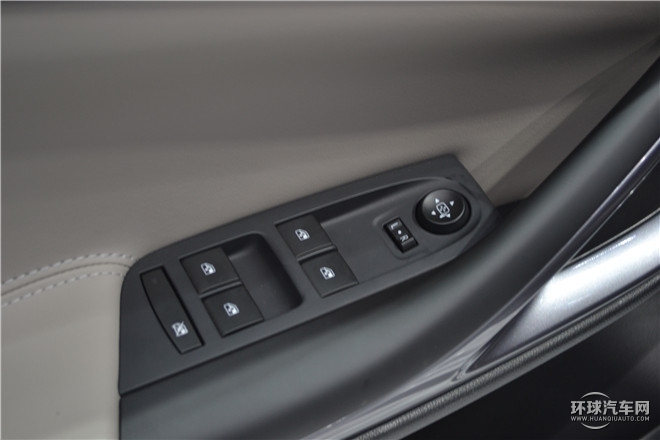 2016款 轎跑 15S 自動(dòng)進(jìn)取型