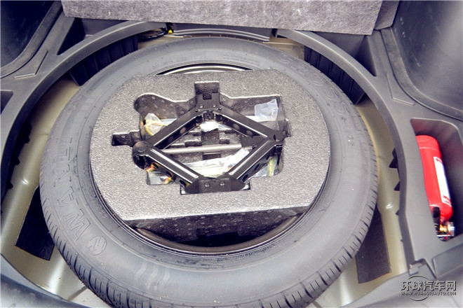 1.8T 自動兩驅超享版