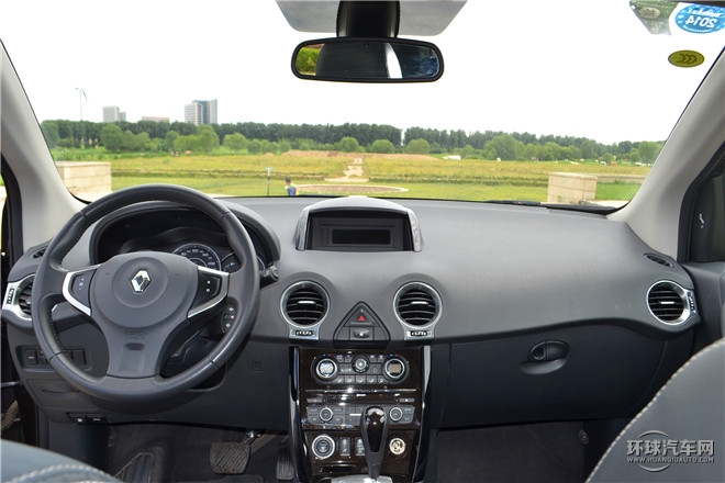 2.5L 四驅豪華版