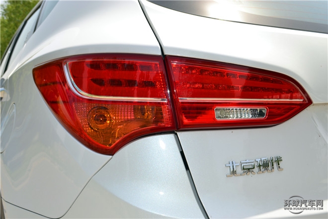 2.4L 自動四驅智能型 5座