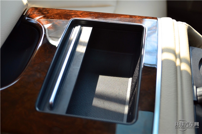 2016款 30 FSI 舒適型