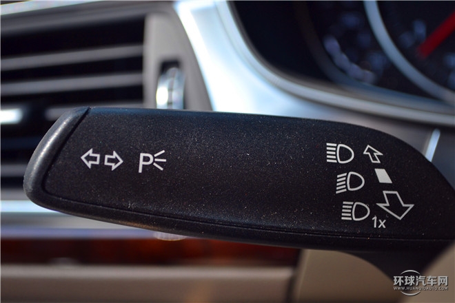 2016款 30 FSI 舒適型