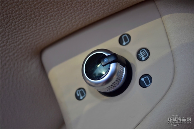 2016款 30 FSI 舒適型