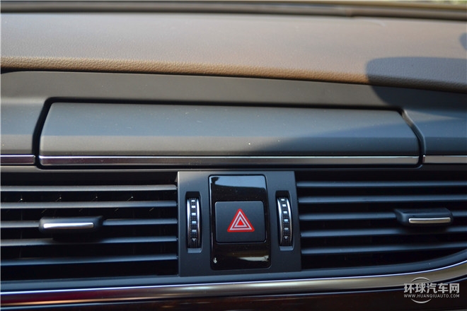2016款 30 FSI 舒適型