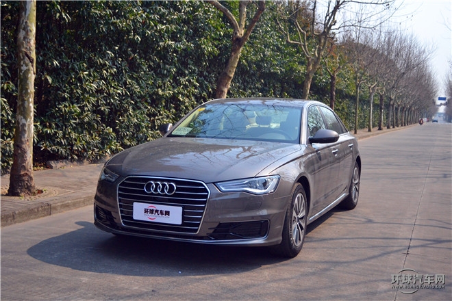 2016款 30 FSI 舒適型