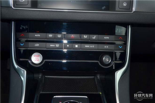 XF 3.0T 兩驅(qū)R-Sport運(yùn)動(dòng)版