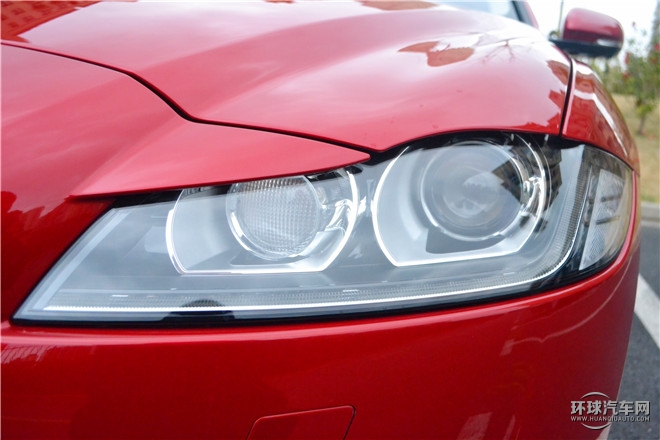 XF 3.0T 兩驅(qū)R-Sport運(yùn)動(dòng)版