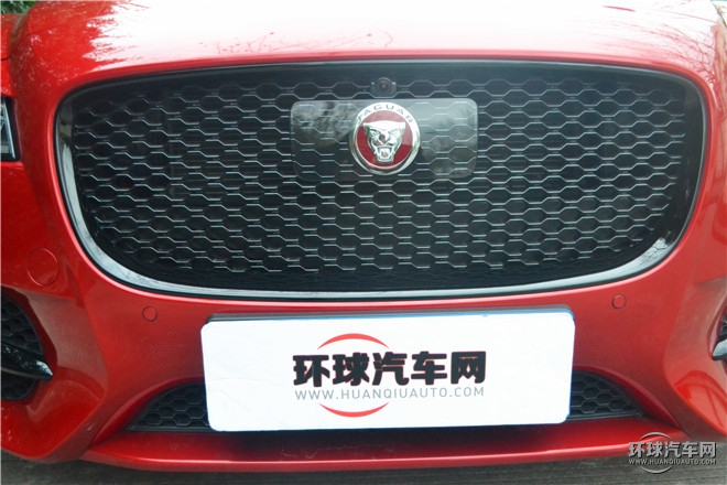 XF 3.0T 兩驅R-Sport運動版