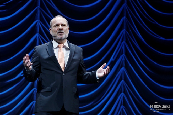 寶馬2系多功能旅行車(chē) 2015款 218i 運(yùn)動(dòng)設(shè)計(jì)套裝