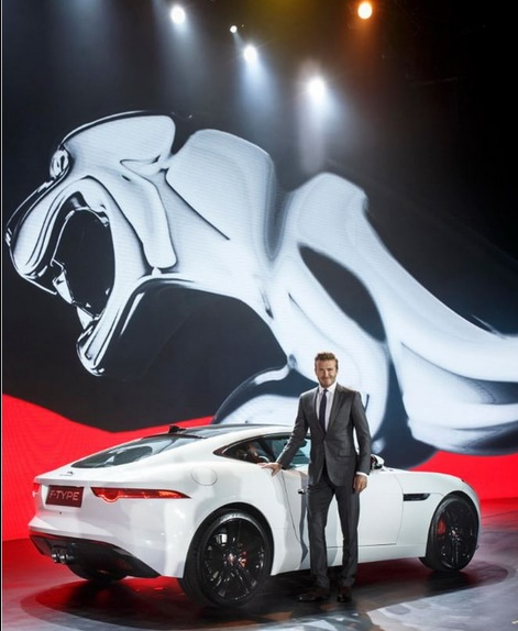 貝克漢姆現身捷豹發布會 引發現場尖叫