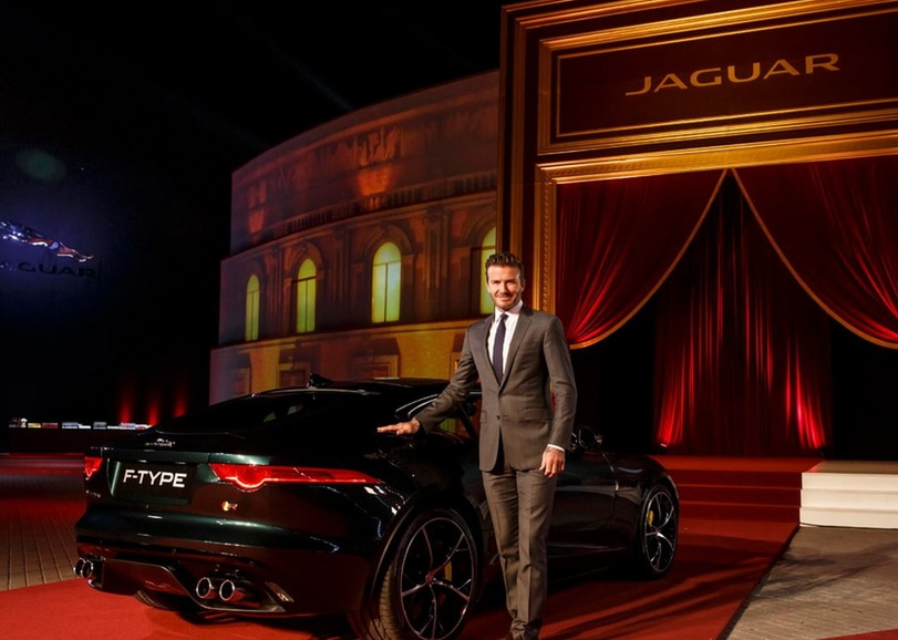 貝克漢姆現(xiàn)身捷豹發(fā)布會 引發(fā)現(xiàn)場尖叫