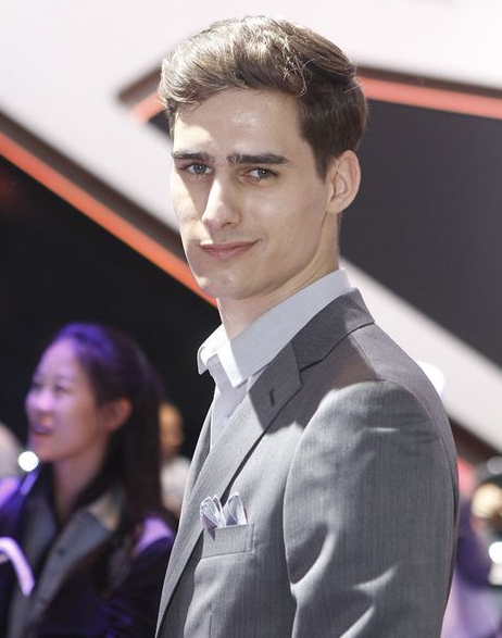 男人嫉妒女人尖叫 車展男模誘惑全場