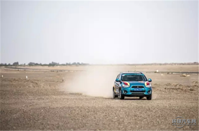 勁炫ASX 2015款 2.0L 自動四驅尊貴版