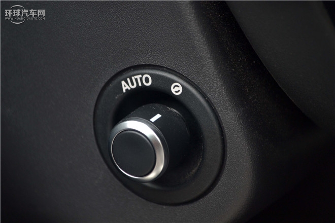 2016款 XJL 3.0 SC 四驅(qū)旗艦商務(wù)版