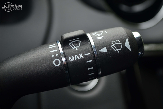 2016款 XJL 3.0 SC 四驅(qū)旗艦商務(wù)版