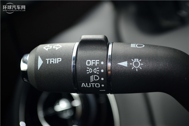 2016款 XJL 3.0 SC 四驅(qū)旗艦商務(wù)版