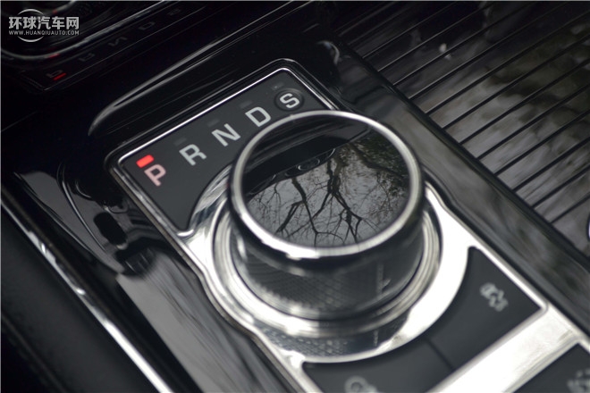 2016款 XJL 3.0 SC 四驅(qū)旗艦商務(wù)版