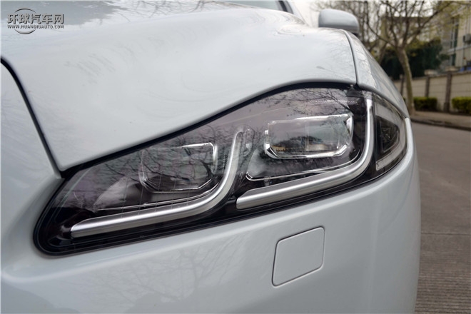 2016款 XJL 3.0 SC 四驅(qū)旗艦商務(wù)版