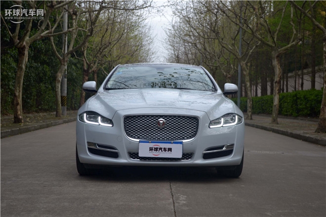 2016款 XJL 3.0 SC 四驅(qū)旗艦商務(wù)版