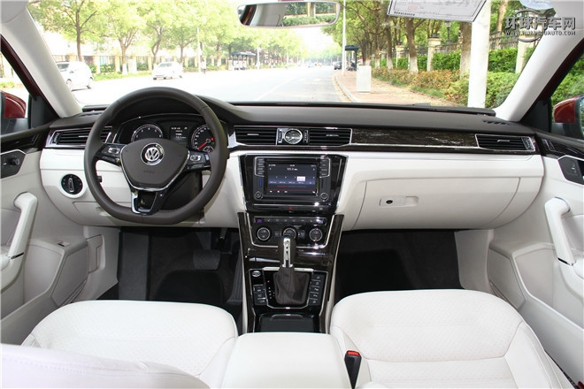 2016款 280TSI 手動(dòng)尊雅版